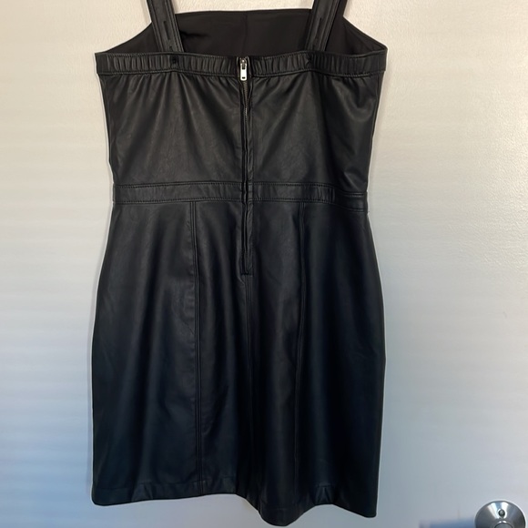 Abercrombie and Fitch leather mini dress - Picture 4 of 5